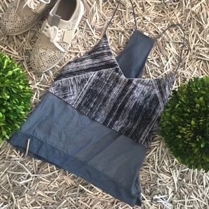 🐘Lululemon reversible racerback tank size 2